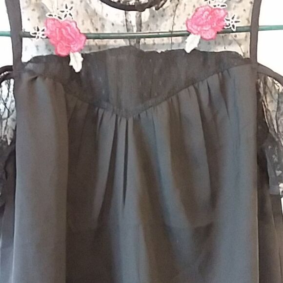 LIVE 4 TRUTH Tulle cold shoulder top - Picture 5 of 6